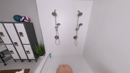 Maintenance Worker Stumbles Upon Big Booty Babe, Bobbie Lavender, Taking A Shower