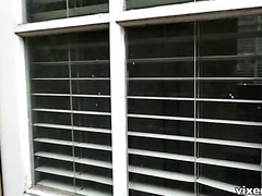 Crappy Agent Kara Faux Forgot The House Keys And Says Sorry By Fucking Pissed Off Client