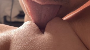 PUSSY EATING CLOSE UP! My Boyfriend Makes Me Orgasm With His Fast Tongue. 4K, POV