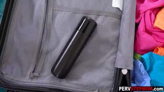 Sex Addicted Stepson Ass Fingered Perverted Big Ass Stepmom Skylar Snow