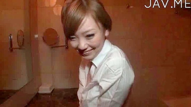 Sexy Blonde Babe Gets Oiled Up And Sucks A Huge Dick