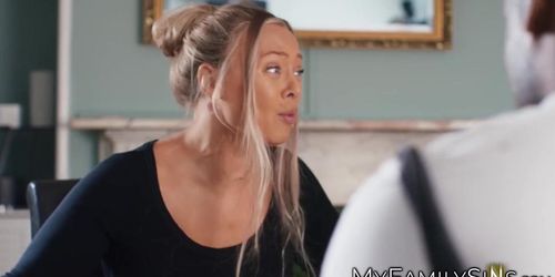 Frances Bentley Shows Hung Dude How She Pleasures Herself With A Dildo