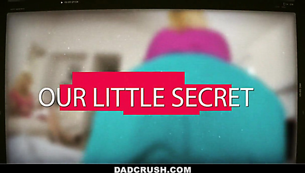 Horny Teen Blonde Blows Her Dad’s Dick In The Car