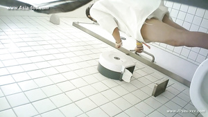 Asian Teens Peeing Spycam Porn