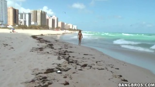 European Scarlett Gold Enjoy Mature's Huge Monster Cock