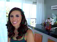 Contest Beauty Gets A Cumshot In The Mouth