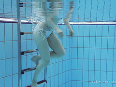 Flawless European Teen Roxolana Takes Her Bikini Off Underwater