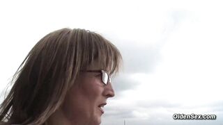 Anteprima Del Video: Matura Tedesca Gioca Con La Sua Figa