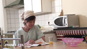 Once Again A Mommy Milf Seduces A Young Guy Vid O Por Mommy