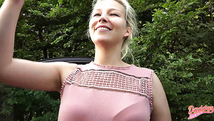 Curvy MILF Gets Fucked In The Car For The First Time