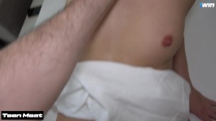 SHE DID NOT EXPECT THAT   Alexis Crystal