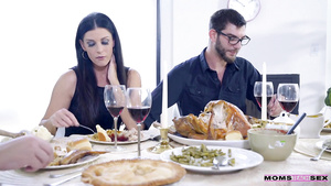 Emma Hix And India Summer Threesome Sex Scene