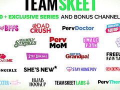 Busty Curvy Brunette Crystal Chase Agrees To Satisfy A Security Officer’s Dick Not To Be Jailed