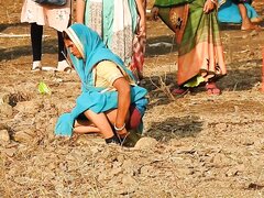 Mahakumbh Toilet Outdoor Pissing Peeing Video