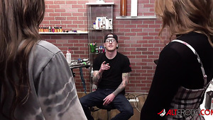 Hot Twin PAWGs   Joey White & Sami White   Please An Inked Dude With Great BJ In The Tattoo Parlor