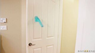 Brazzers: Noisy Nympho Roomie Gets Double Whammy On PornHD With Julie Cash And Jenna Starr