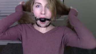 MissPrincessKay – Ballgagged And Masturbating For Daddy