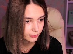 Hot Amateur Webcam Teen Masturbates For Their Fans