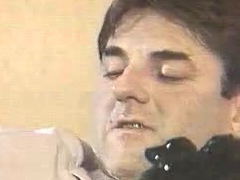 Busty Solo Babe Masturbates In Close Up Pussy Toying Action