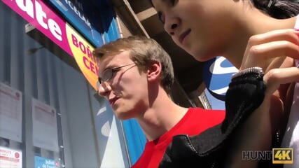 Smart Man Knew How To Seduce Pretty Teen For Stack Of Cash