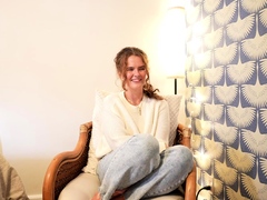 Amateur Webcam Girl Masturbate Big Dildo